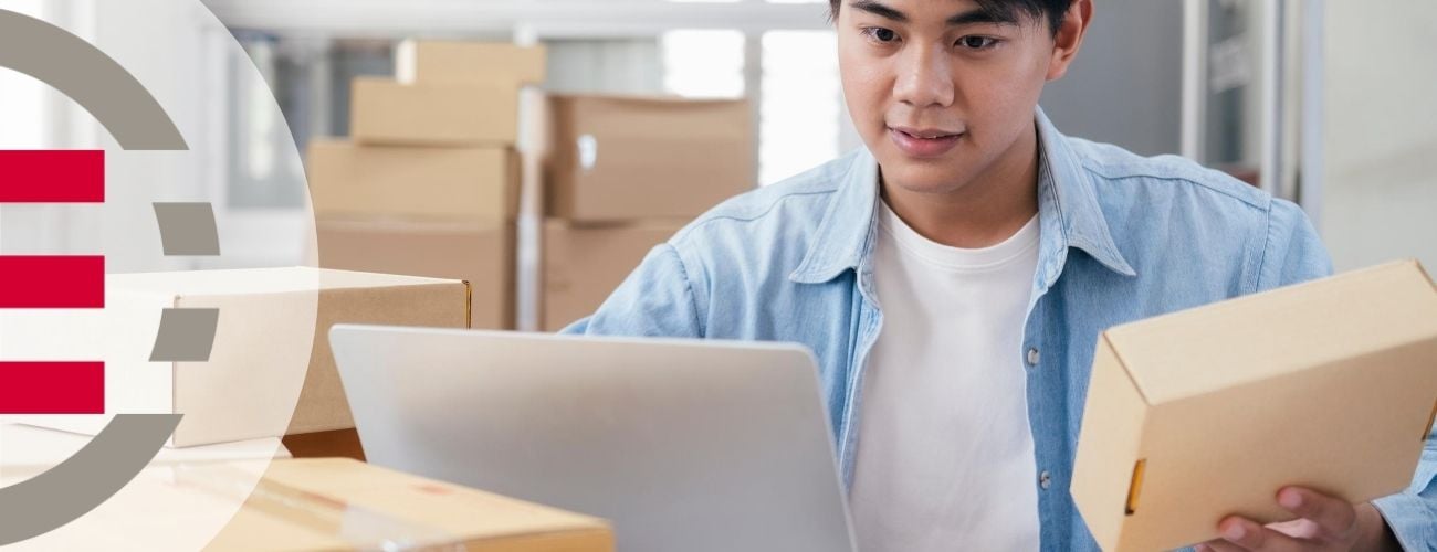 How Online Ordering Keeps Your Customers Up To Date